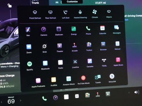 Used 2023 Tesla Model 3 Standard Range RWD image 18