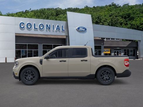 New 2025 Ford Maverick XLT w/ XLT Luxury Package image 3