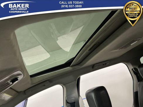 Used 2011 GMC Terrain SLT w/ Cargo Package image 17