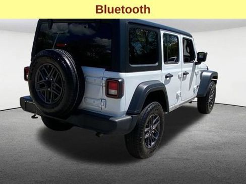 Used 2025 Jeep Wrangler Unlimited Sport AWD/4WD image 9