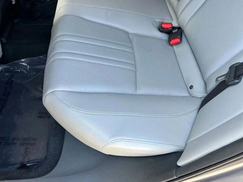 Used 2019 Honda Accord EX-L image 22
