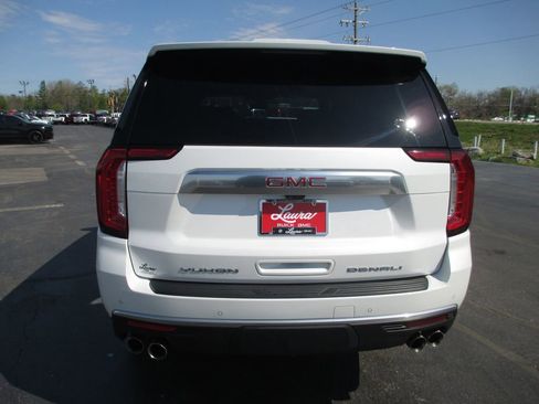 Used 2021 GMC Yukon Denali w/ Denali Premium Package image 7