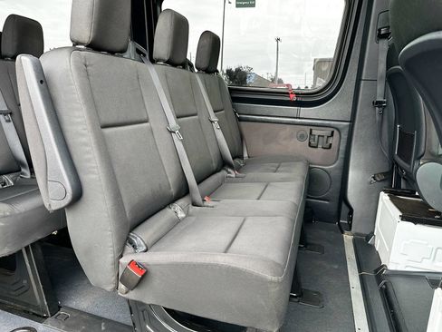 Used 2024 Mercedes-Benz Sprinter 2500 image 8