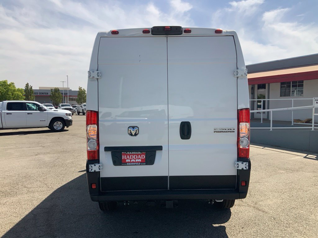 New 2027 RAM ProMaster 2500 w/ Convenience Group FWD image 6