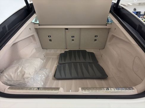 Certified 2023 Mercedes-Benz EQS 580 4MATIC Sedan image 22
