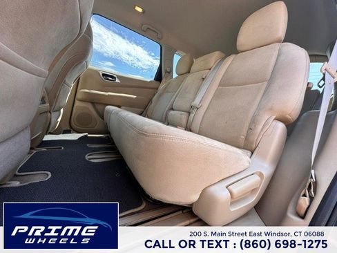 Used 2015 Nissan Pathfinder SV w/ Trailer Tow Package image 12