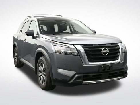 Used 2024 Nissan Pathfinder SL AWD/4WD image 7