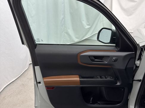 Used 2024 Ford Bronco Sport Outer Banks w/ Tech Package image 12