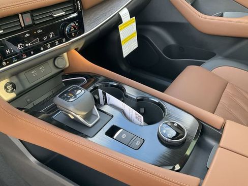 New 2026 Nissan Rogue Platinum w/ Tech Package image 24