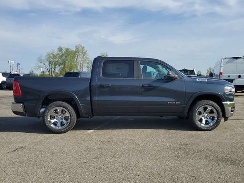 New 2026 RAM 1500 Big Horn AWD/4WD image 9