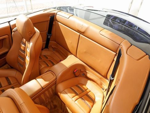 Used 2010 Ferrari California image 29