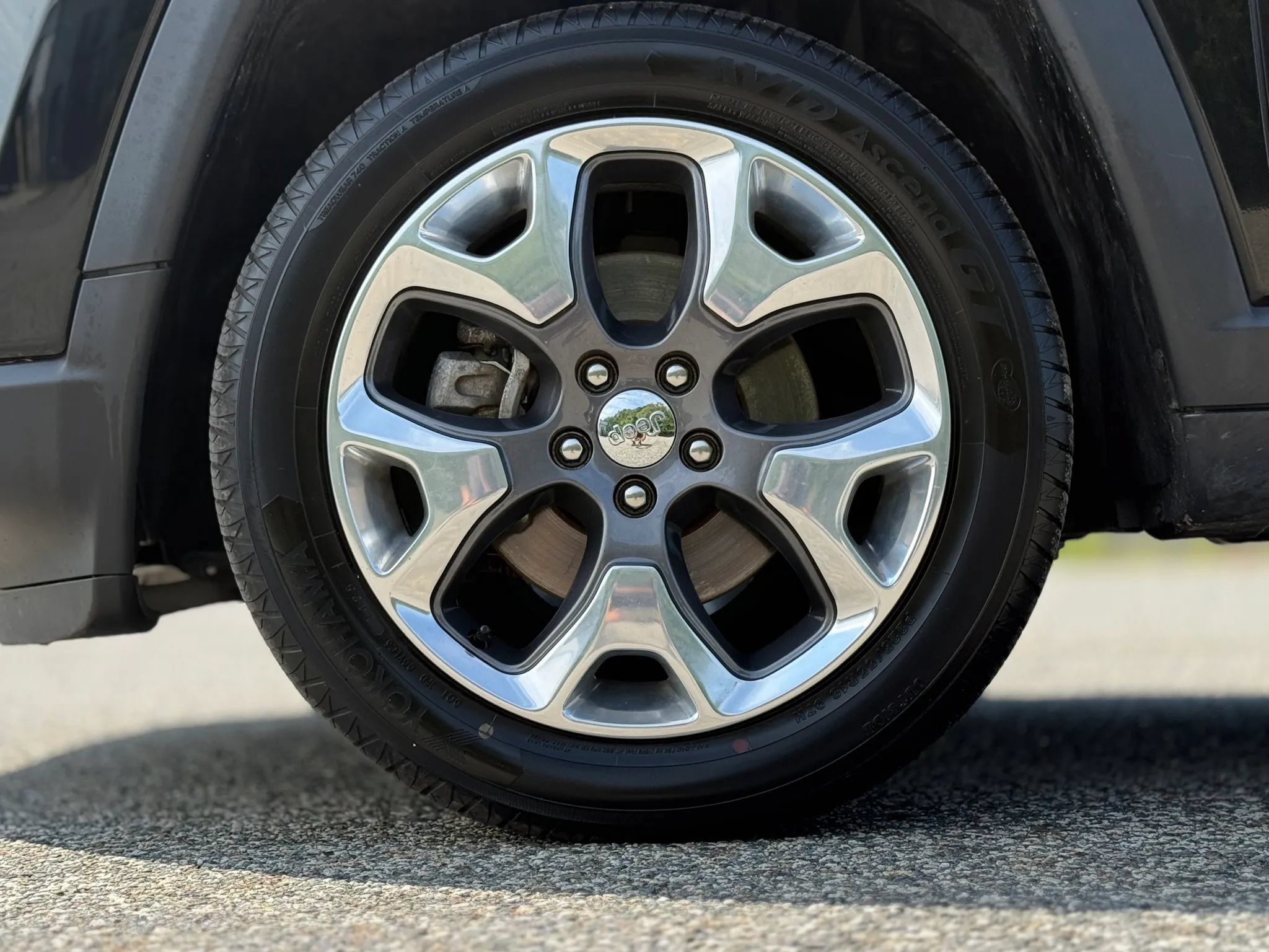 Used 2019 Jeep Compass Limited AWD/4WD image 31