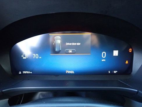 Certified 2025 Ford Escape Platinum w/ Premium Technology Package image 29