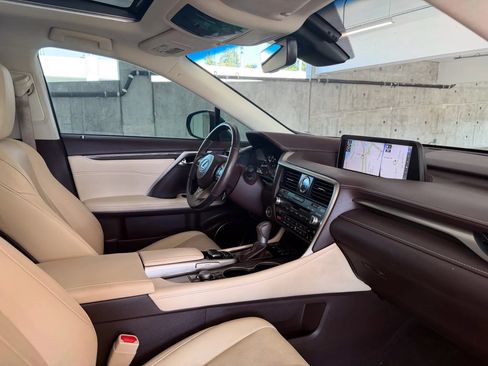 Used 2017 Lexus RX 350 FWD w/ Luxury Package image 25