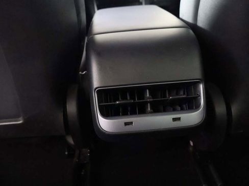 Used 2018 Tesla Model 3 Long Range image 49