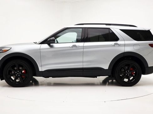 Used 2024 Ford Explorer ST w/ Technology Package image 5