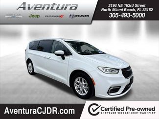 Certified 2023 Chrysler Pacifica Touring-L FWD 360° Tour