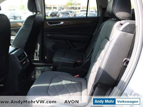 Used 2024 Volkswagen Atlas SE AWD/4WD image 29