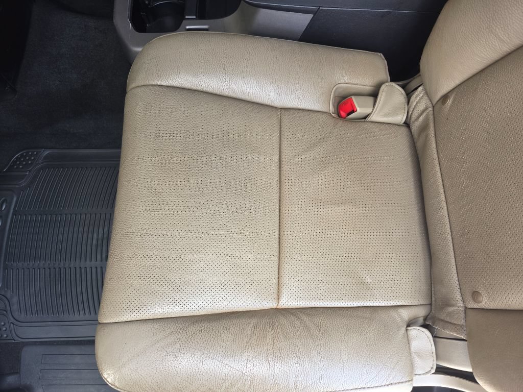 Used 2016 Toyota Sequoia Platinum RWD image 34
