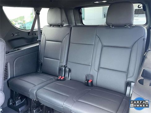 Used 2023 Chevrolet Suburban LT w/ Luxury Package image 13