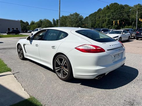 Used 2013 Porsche Panamera image 4