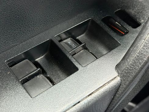Used 2015 Toyota Corolla S FWD image 22
