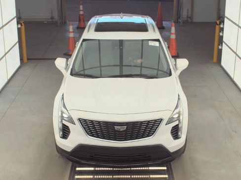 Used 2023 Cadillac XT4 Luxury w/ Cold Weather Package image 3