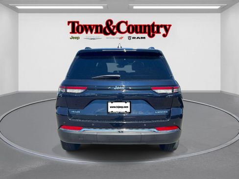 Used 2023 Jeep Grand Cherokee Limited AWD/4WD image 7