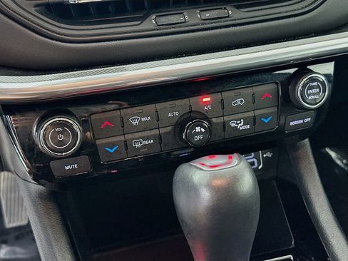 Certified 2023 Jeep Compass High Altitude AWD/4WD image 26