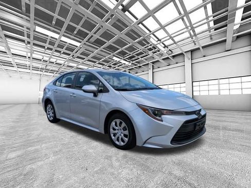 Certified 2026 Toyota Corolla LE FWD image 1