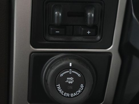Used 2022 Ford F250 King Ranch w/ King Ranch Ultimate Package AWD/4WD image 30