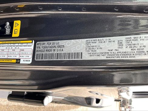 Used 2024 Jeep Gladiator Sport image 16