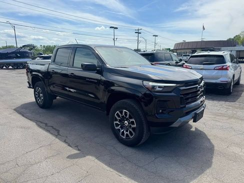 Used 2023 Chevrolet Colorado Z71 w/ Z71 Convenience Package 2 AWD/4WD image 4