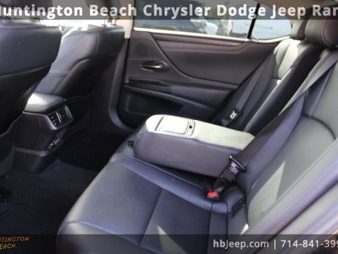 Used 2023 Lexus ES 350 w/ Premium Package image 39