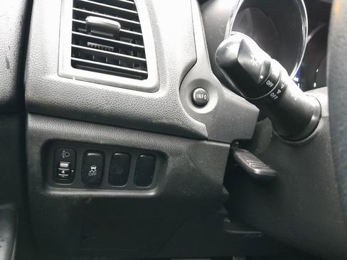 Used 2017 Mitsubishi Outlander Sport LE AWD/4WD image 15