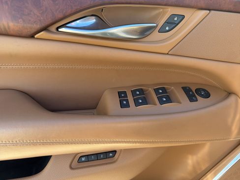 Used 2016 Cadillac Escalade Platinum AWD/4WD image 15