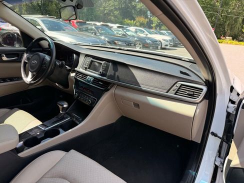 Used 2016 Kia Optima EX FWD image 23