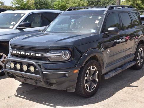 Used 2023 Ford Bronco Sport Outer Banks w/ Tech Package AWD/4WD image 2