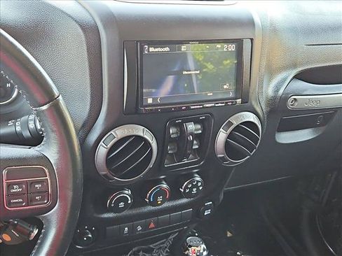 Used 2016 Jeep Wrangler Unlimited Sport w/ Quick Order Package 24S AWD/4WD image 14