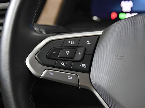 Used 2024 Volkswagen Atlas SE image 20