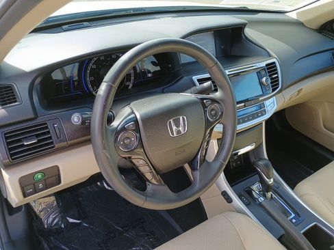 Used 2015 Honda Accord EX-L image 12
