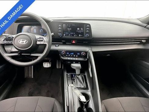 Used 2025 Hyundai Elantra Sport FWD image 6