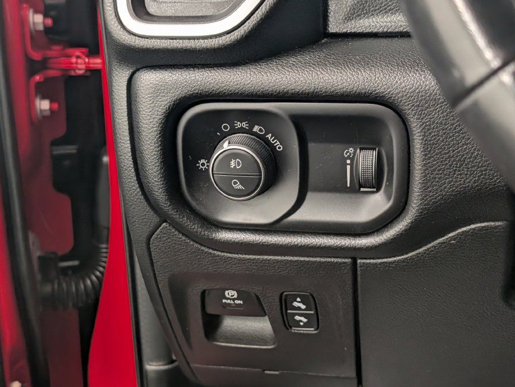 Used 2022 RAM 1500 Big Horn AWD/4WD image 25