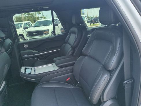 New 2025 Lincoln Navigator L Reserve w/ Jet Appearance Package image 14