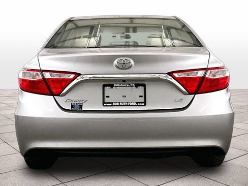 Used 2017 Toyota Camry LE FWD image 4