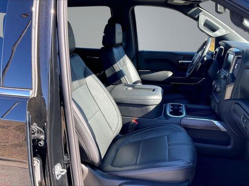 Used 2022 Chevrolet Silverado 1500 High Country image 8