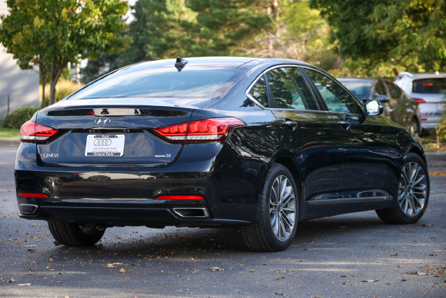 Used 2015 Hyundai Genesis 3.8 w/ Option Group 03 AWD/4WD image 26