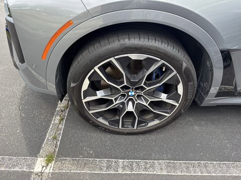 Certified 2024 BMW X7 M60i AWD/4WD image 28