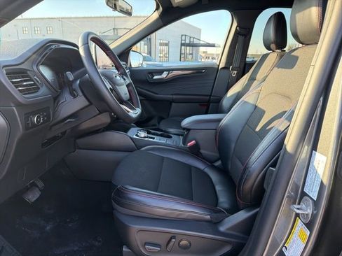 Used 2025 Ford Escape ST-Line Select image 10