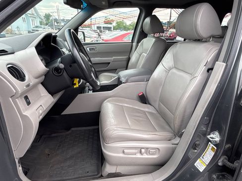 Used 2011 Honda Pilot EX-L image 16